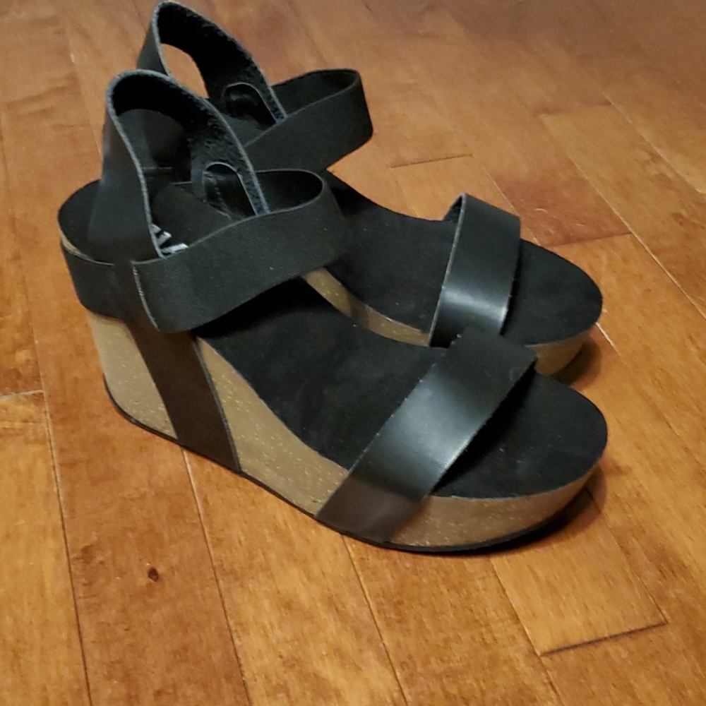 MIA "Juana" Wedge Sandal